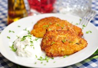 Kürbis-Erdäpfel-Puffer mit Joghurtsauce